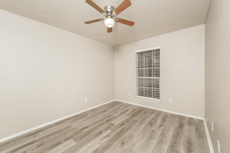 2,395/Mo, 317 Willowstone Trl Saginaw, TX 76179 Bedroom View