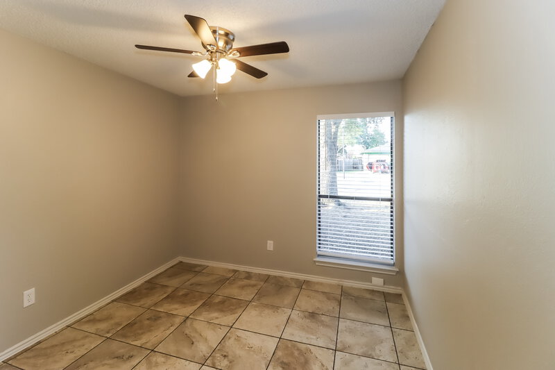 1,975/Mo, 2917 Green Ridge St Fort Worth, TX 76133 Bedroom View 2