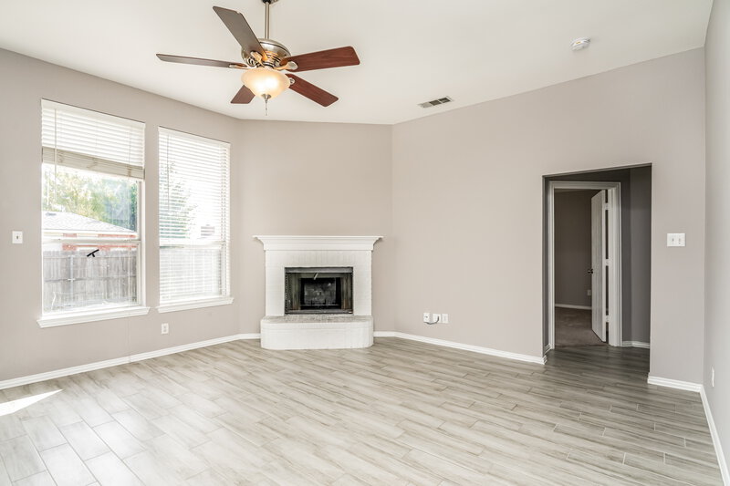 2,045/Mo, 2504 Castle Ridge Dr McKinney, TX 75071 Living Room View