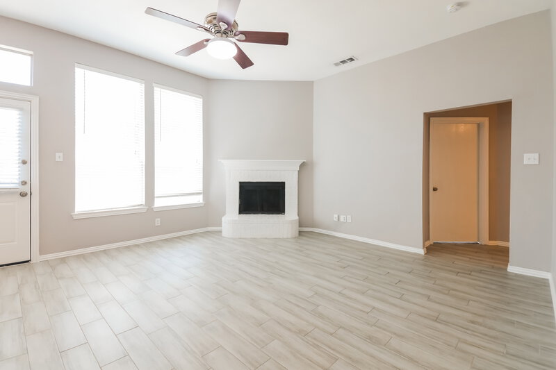 1,930/Mo, 2504 Castle Ridge Dr McKinney, TX 75071 Living Room View