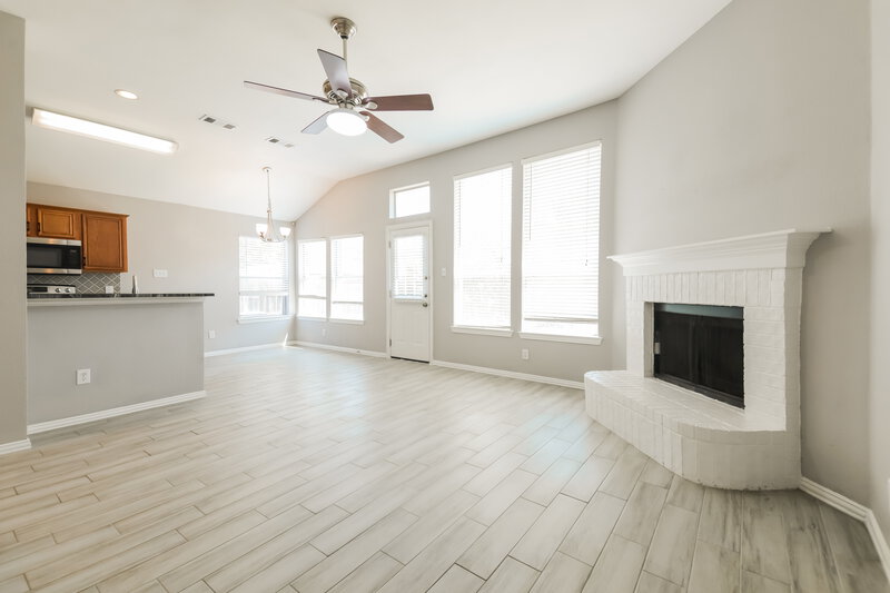 1,930/Mo, 2504 Castle Ridge Dr McKinney, TX 75071 Living Room View 2
