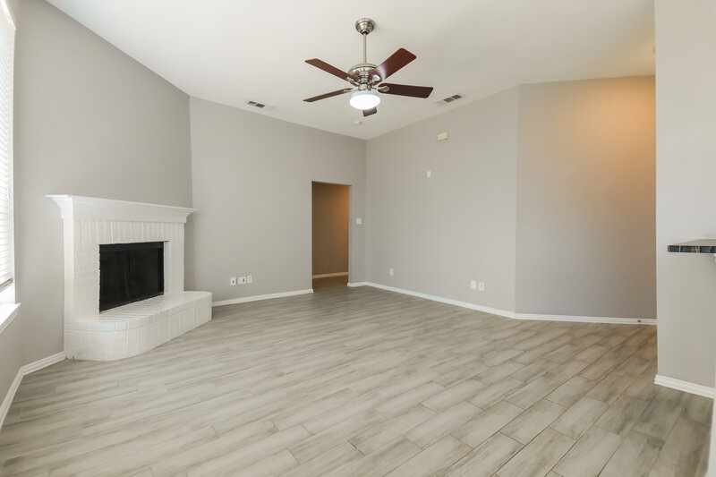 1,930/Mo, 2504 Castle Ridge Dr McKinney, TX 75071 Living Room View 4