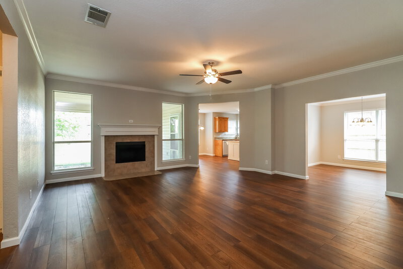 2,340/Mo, 612 Ridgehill Dr Burleson, TX 76028 Living Room View