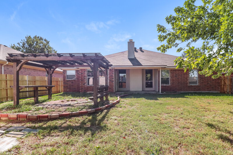 2,340/Mo, 612 Ridgehill Dr Burleson, TX 76028 Rear View