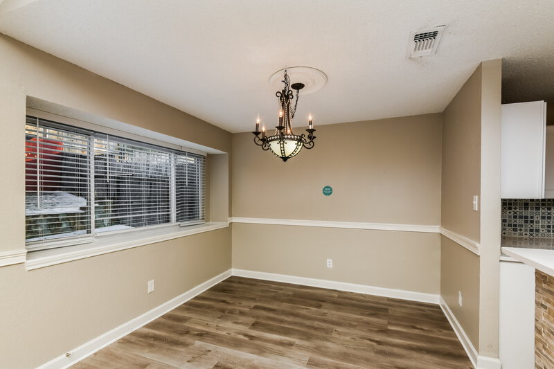 2,165/Mo, 6401 Peggy Dr Fort Worth, TX 76133 Dining Room View