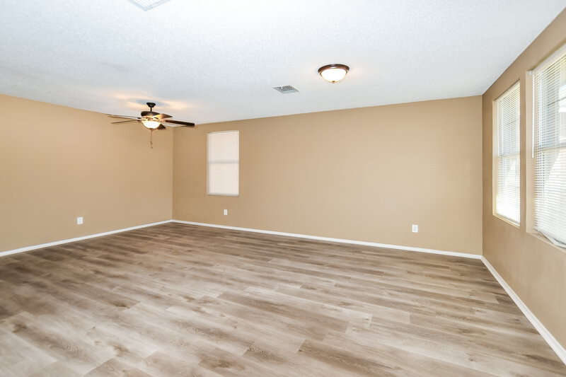 2,500/Mo, 1407 Gentle Rain Dr Lancaster, TX 75134 Living Room View