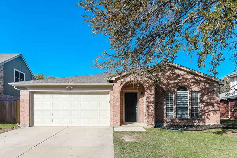 2,155/Mo, 312 Meadow St Saginaw, TX 76179 External View