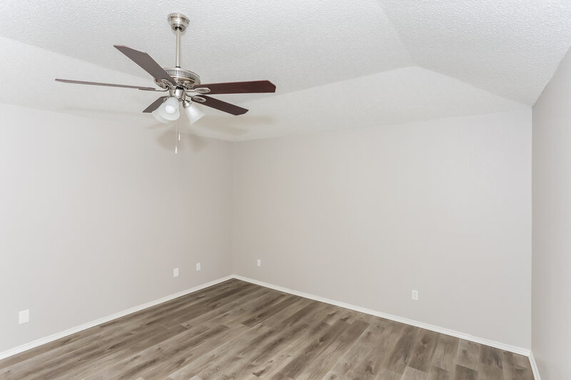 2,155/Mo, 312 Meadow St Saginaw, TX 76179 Main Bedroom View 3