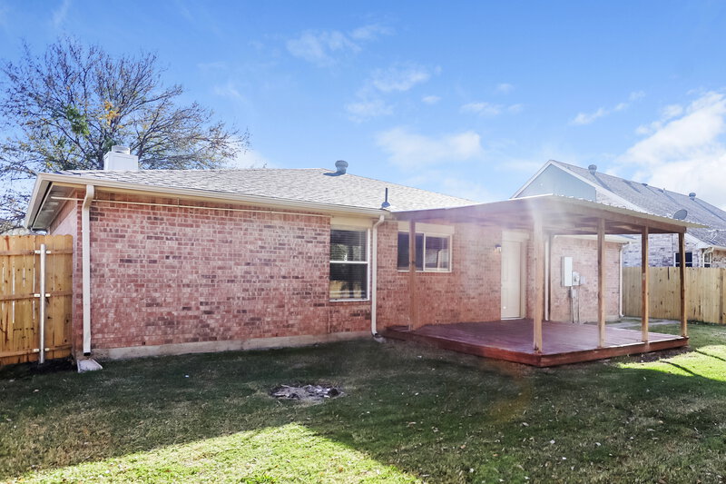 2,155/Mo, 312 Meadow St Saginaw, TX 76179 Rear View