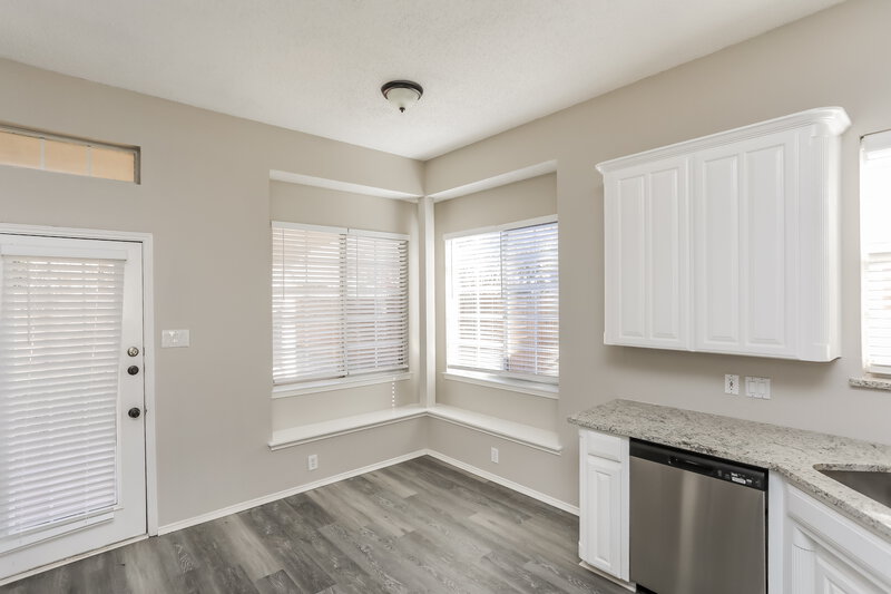2,295/Mo, 9057 Tyne Trl Fort Worth, TX 76118 Breakfast Nook View
