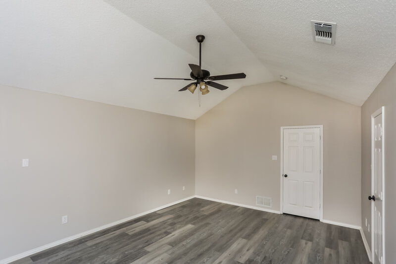 2,295/Mo, 9057 Tyne Trl Fort Worth, TX 76118 Main Bedroom View 2