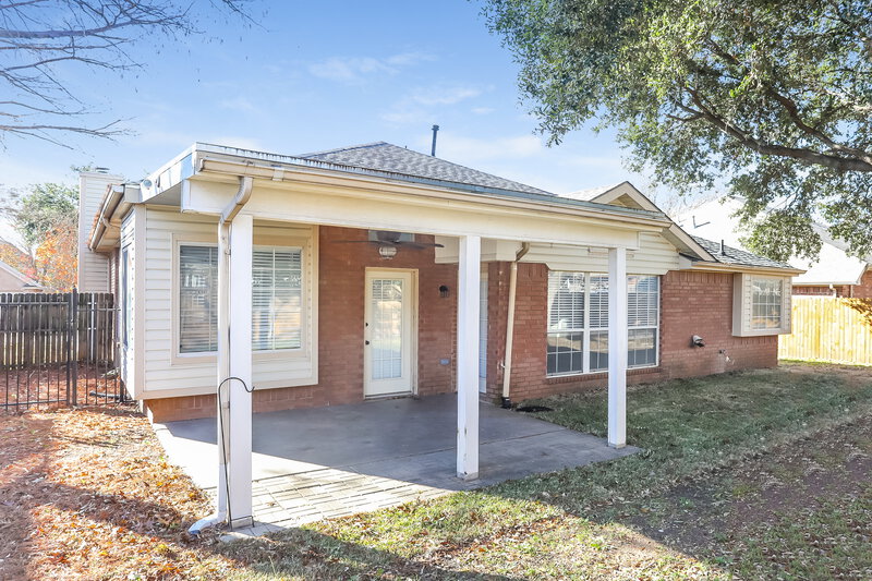2,295/Mo, 9057 Tyne Trl Fort Worth, TX 76118 Rear View