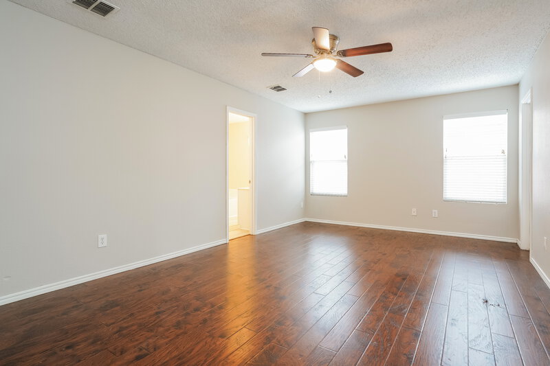 2,260/Mo, 8712 Cove Meadow Ln Fort Worth, TX 76123 Main Bedroom View