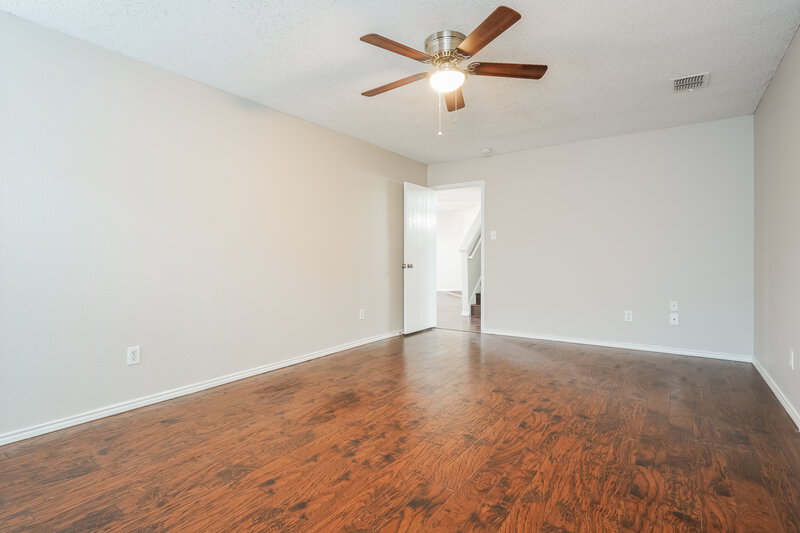 2,260/Mo, 8712 Cove Meadow Ln Fort Worth, TX 76123 Main Bedroom View 2