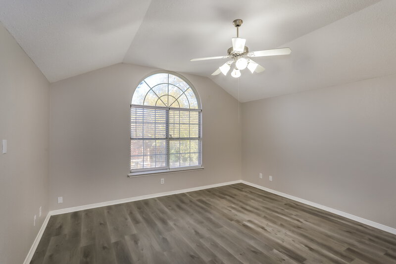 2,370/Mo, 4737 Waterway Dr N Fort Worth, TX 76137 Main Bedroom View