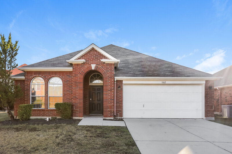 2,470/Mo, 7862 Park Downs Dr Fort Worth, TX 76137 External View