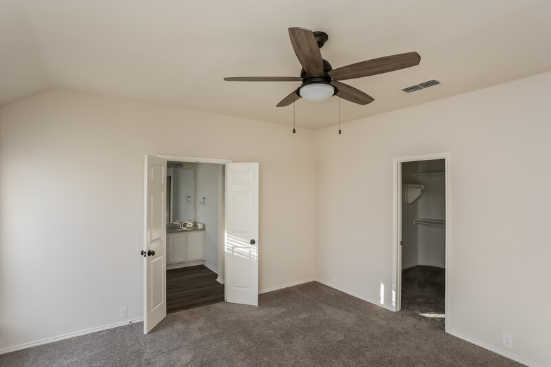2,470/Mo, 7862 Park Downs Dr Fort Worth, TX 76137 Main Bedroom View 3