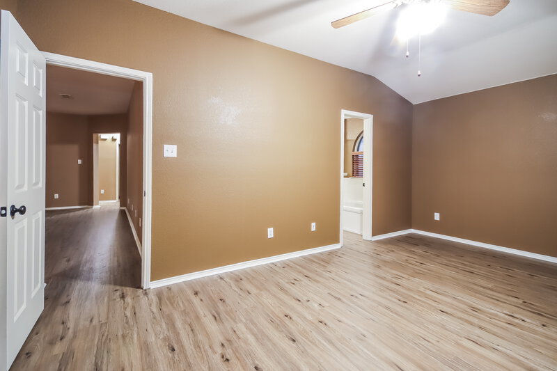 2,000/Mo, 2412 Castle Pines Dr Burleson, TX 76028 Main Bedroom View