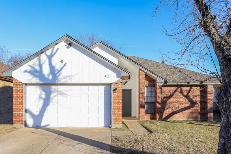 2,255/Mo, 916 Richards Dr Cedar Hill, TX 75104 External View