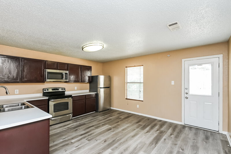 1,845/Mo, 5213 Bedfordshire Dr Fort Worth, TX 76135 Kitchen View