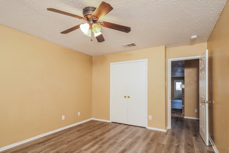 1,885/Mo, 5213 Bedfordshire Dr Fort Worth, TX 76135 Bedroom View 2