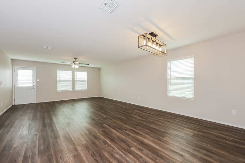 2,260/Mo, 1124 Skyline Dr Hutchins, TX 75141 Dining Room View