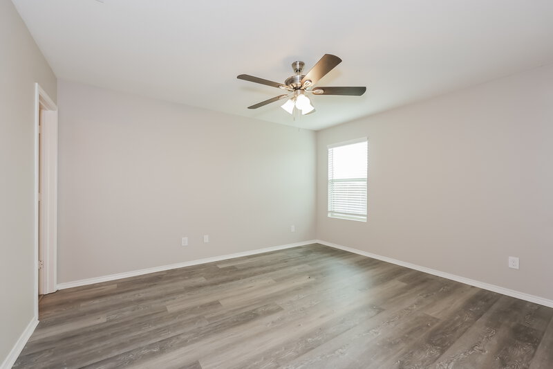 2,260/Mo, 1124 Skyline Dr Hutchins, TX 75141 Main Bedroom View 2