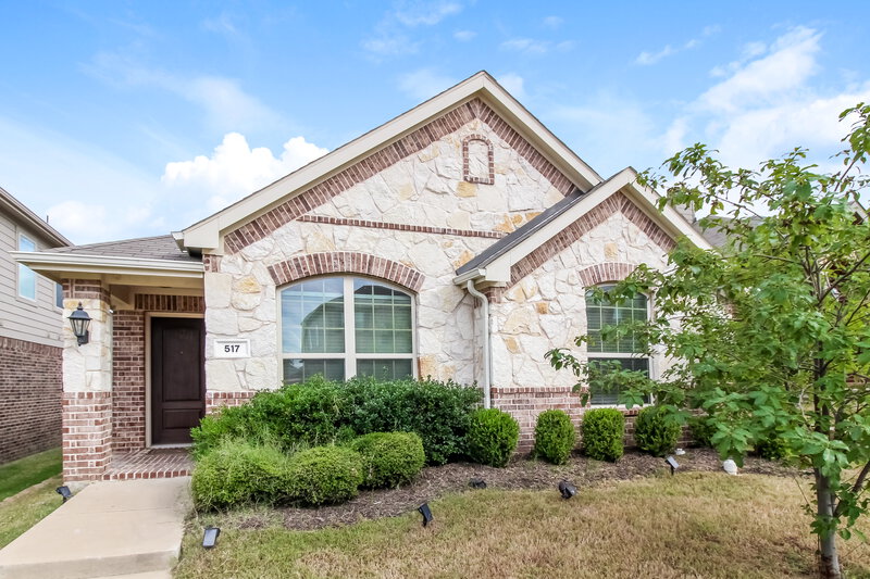 2,025/Mo, 517 Wounded Knee Dr Cross Roads, TX 76227 External View