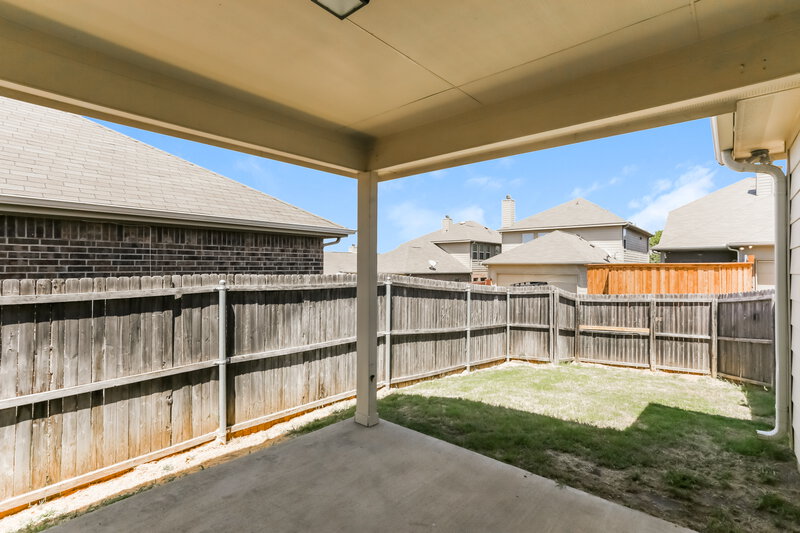 1,965/Mo, 517 Wounded Knee Dr Aubrey, TX 76227 Patio View