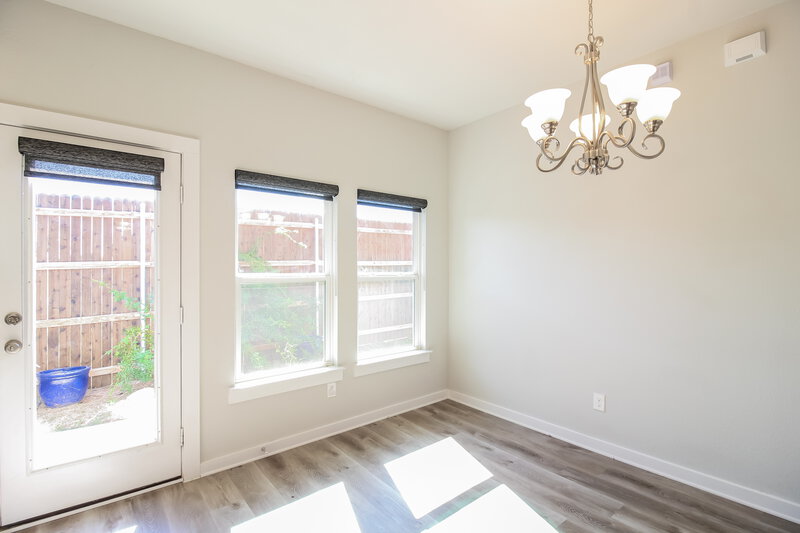 2,375/Mo, 2300 Paxton Way Denton, TX 76209 Dining Room View