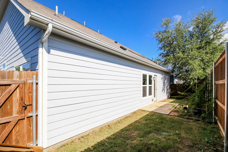 2,375/Mo, 2300 Paxton Way Denton, TX 76209 Rear View