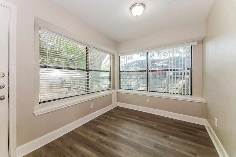 1,955/Mo, 703 Deep Well Dr Allen, TX 75002 Breakfast Nook View