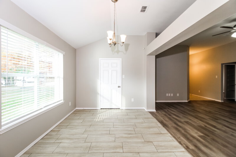 2,405/Mo, 920 Cruise St Denton, TX 76207 Dining Room View
