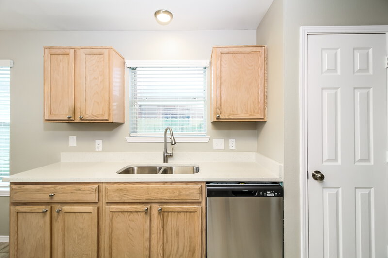 2,405/Mo, 920 Cruise St Denton, TX 76207 Kitchen View 2