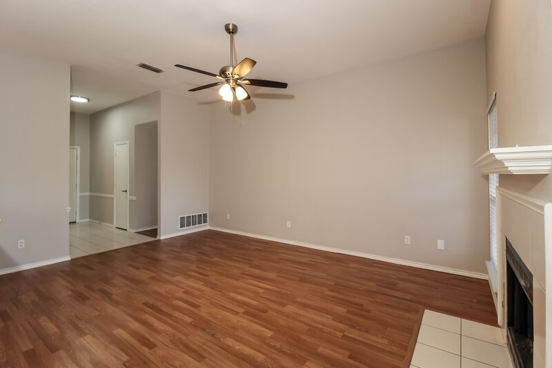 2,165/Mo, 2110 Oak Tree Dr Denton, TX 76209 Living Room View