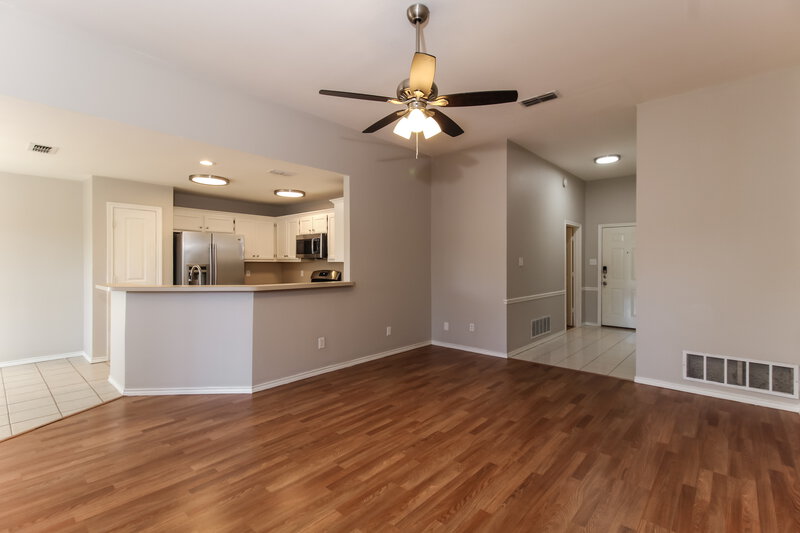 2,165/Mo, 2110 Oak Tree Dr Denton, TX 76209 Living Room View 4