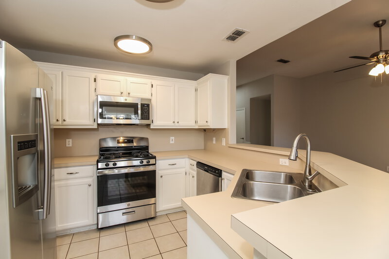 2,165/Mo, 2110 Oak Tree Dr Denton, TX 76209 Kitchen View 2