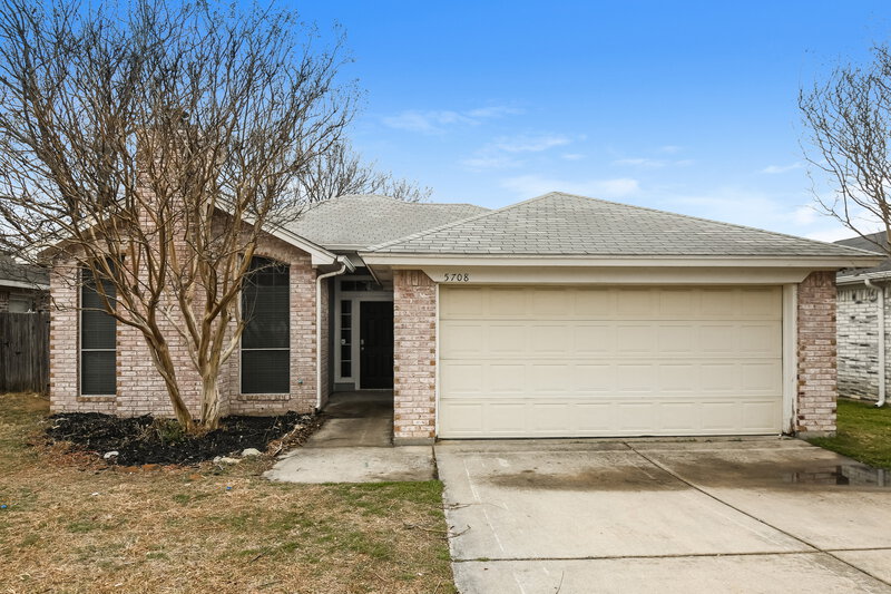 1,695/Mo, 5708 Shady Springs Trl Fort Worth, TX 76179 External View