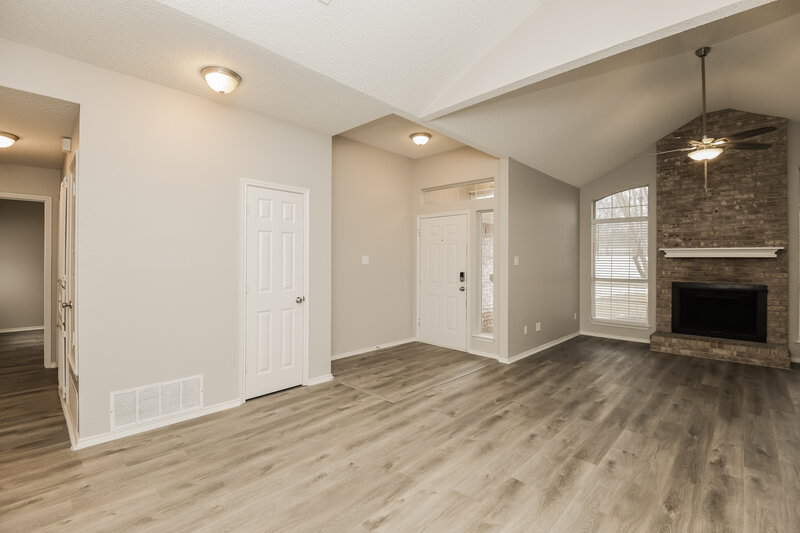 1,695/Mo, 5708 Shady Springs Trl Fort Worth, TX 76179 Dining Room View