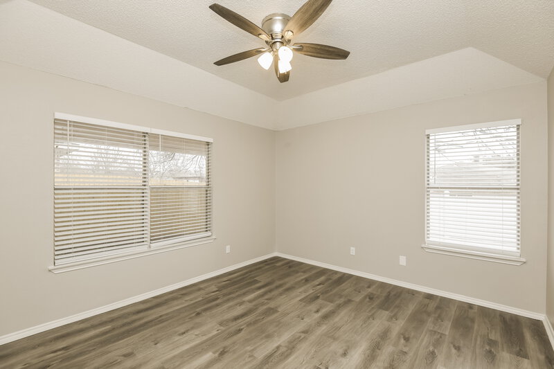 1,695/Mo, 5708 Shady Springs Trl Fort Worth, TX 76179 Main Bedroom View