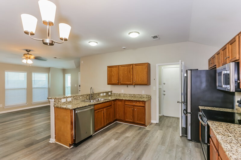 1,815/Mo, 825 Cruise St Denton, TX 76207 Kitchen View 2