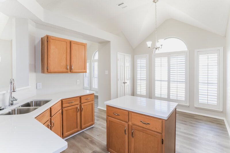 2,250/Mo, 2617 Crystal Falls Dr Mesquite, TX 75181 Kitchen View 2
