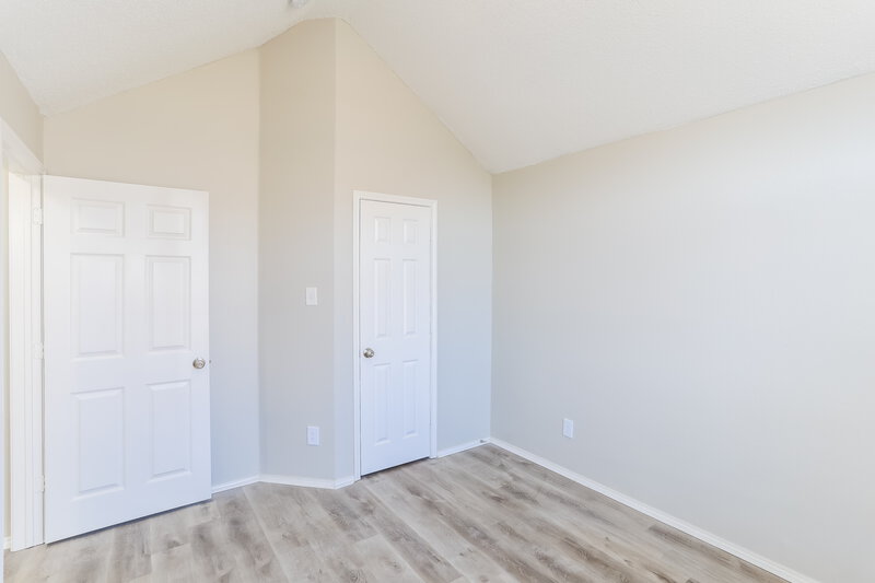 2,250/Mo, 2617 Crystal Falls Dr Mesquite, TX 75181 Bedroom View 2