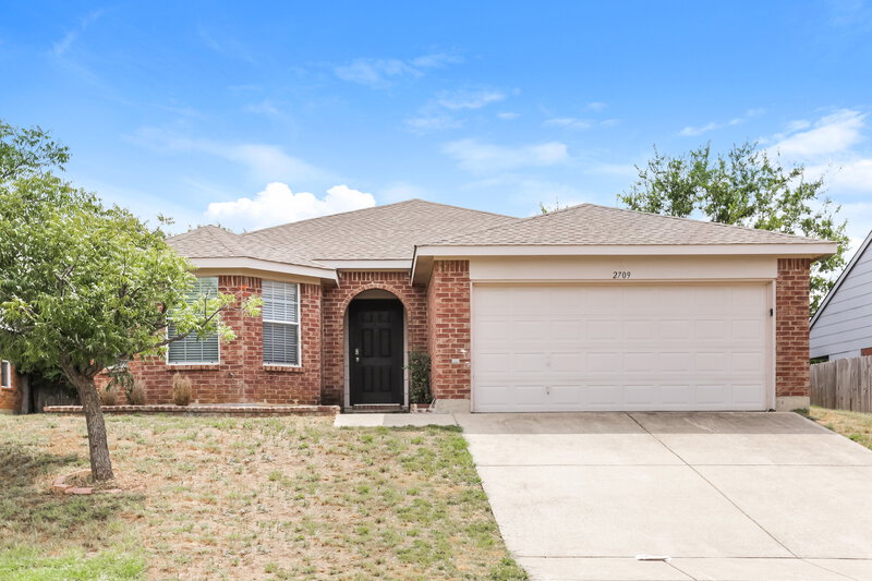 2,065/Mo, 2709 Brea Canyon Rd Fort Worth, TX 76108 External View