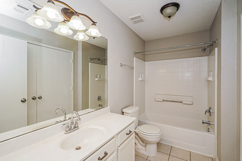 2,095/Mo, 2709 Brea Canyon Rd Fort Worth, TX 76108 Bathroom View