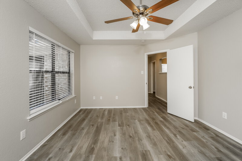 1,970/Mo, 10312 Lone Pine Ln Fort Worth, TX 76108 Main Bedroom View