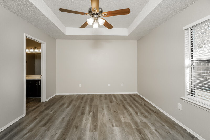 1,970/Mo, 10312 Lone Pine Ln Fort Worth, TX 76108 Main Bedroom View 2