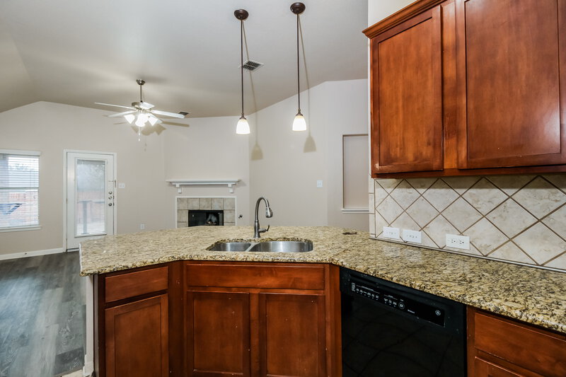 2,370/Mo, 12153 Angel Food Ln Fort Worth, TX 76244 Misc View 7