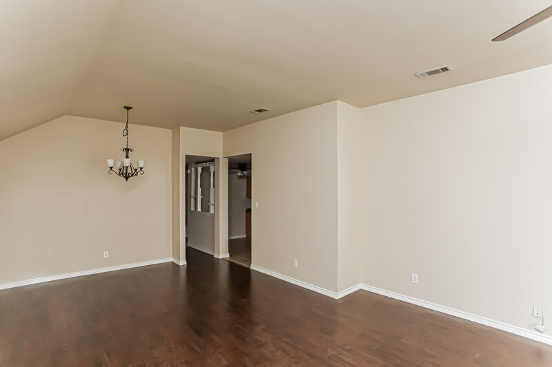 2,310/Mo, 306 Ohara Anna, TX 75409 Living Room View 2