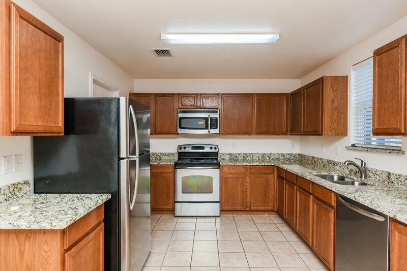 1,970/Mo, 740 Riverflat Dr Fort Worth, TX 76179 Kitchen View